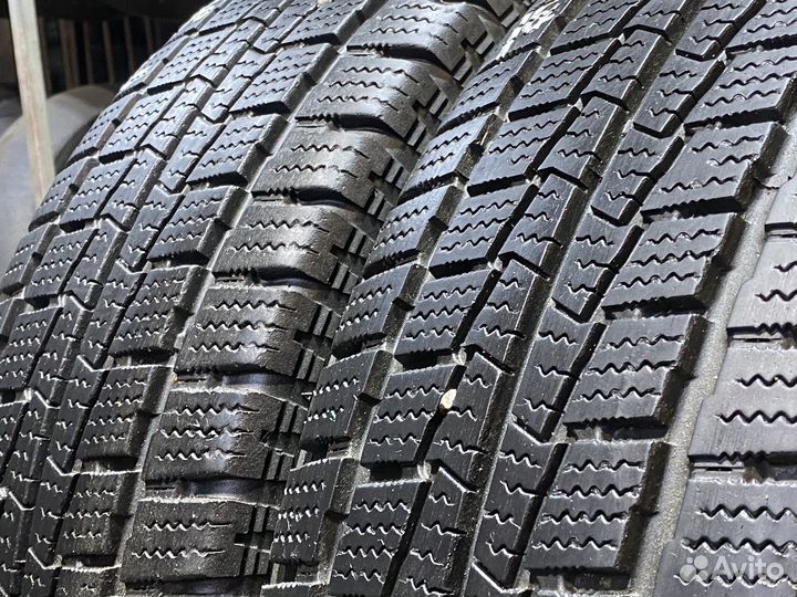 Hankook Winter RW06 215/75 R16C