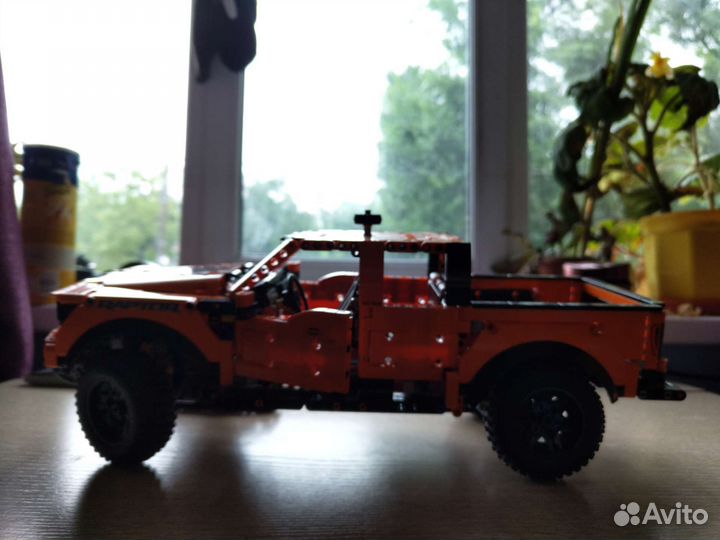 Lego Technic 42126. Ford raptor F-150