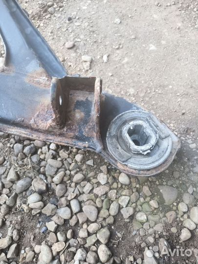 Мерседес w201 190 подрамник