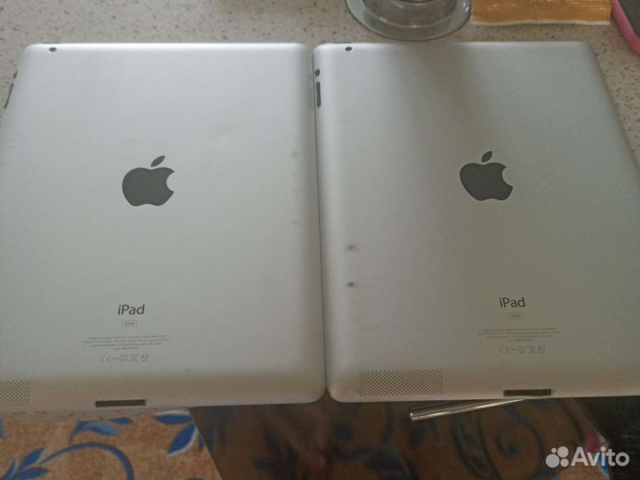 Продам iPad 2 - 2 шт (16 и 32 GB)