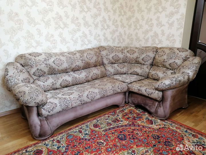 Угловой диван бу