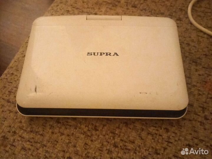 Портативный видеопроигрыватель