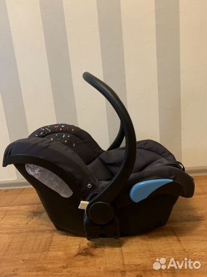 Автокресло-переноска Bebe Confort “Streety Fix”