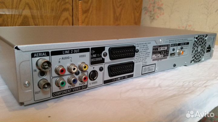 DVD-HDD(160 GB) пишущий-рекордер Sony RDR-HX780