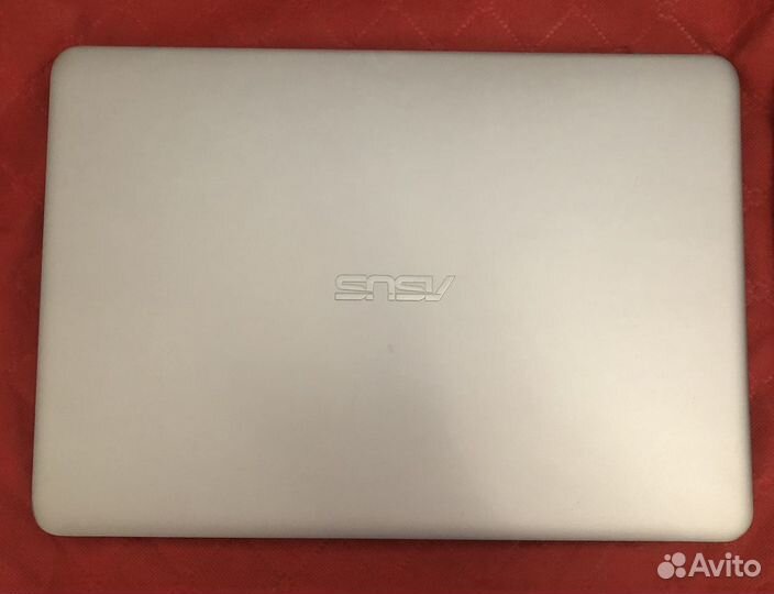 Ультрабук Asus Zenbook UX305L i7/8/512