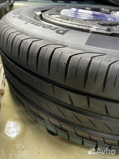 Continental ContiPremiumContact 6 215/55 R17