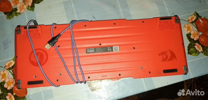 Продаю клавиатуру Qumo chimera k23