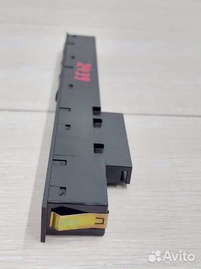 Кнопка антипробуксовочной системы Bmw Х5 E53 M54