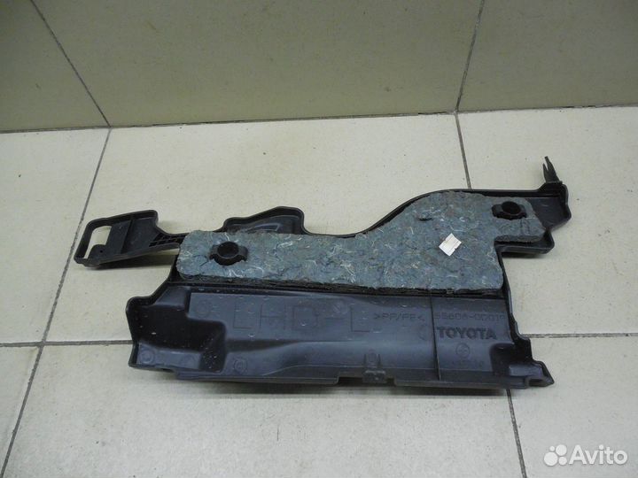 Накладка (кузов внутри) Yaris 2005-2011