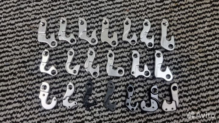 Держатель заднего переключателя