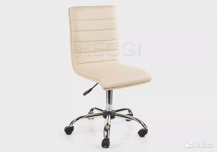 Компьютерное кресло Midl белый в наличии