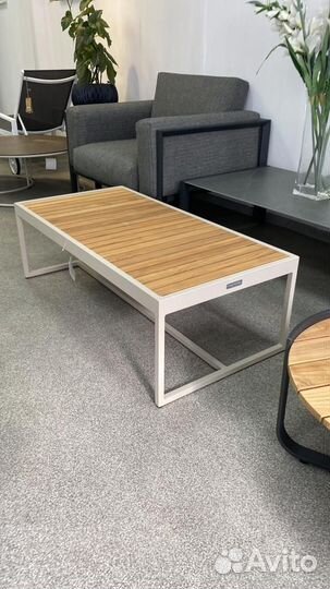 Кофейный столик