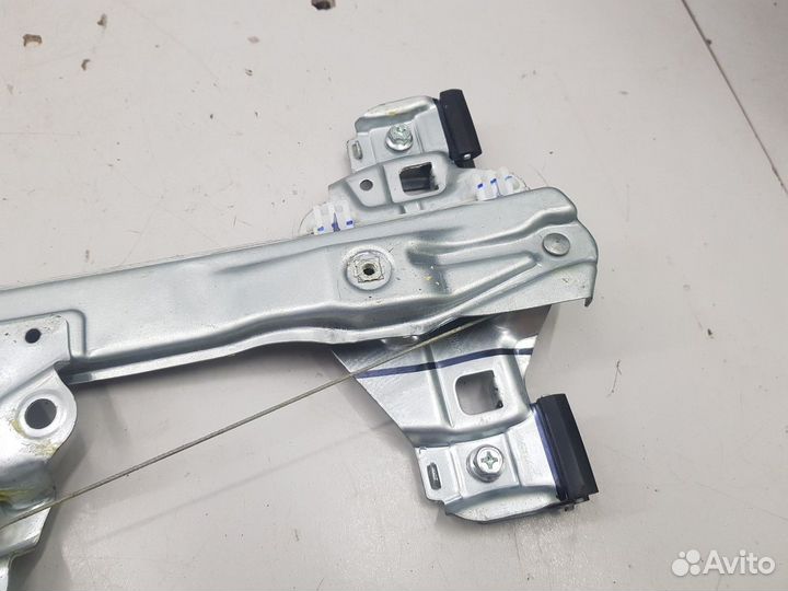 Стеклоподъемник электрический задний левый