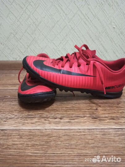 Сороконожки Nike Mercurial