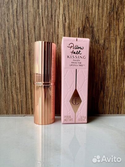 Charlotte Tilbury Kissing Pillow talk Intense