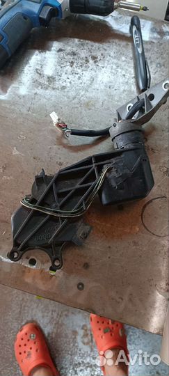 Механизм зеркала mazda bongo friendee