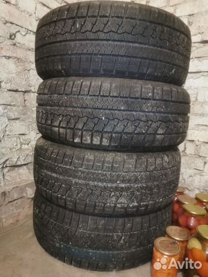 Sailun Ice Blazer Arctic 215/50 R17