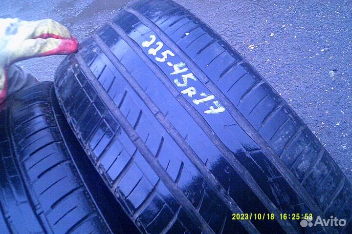 RoadX RXMotion 4S 225/45 R17