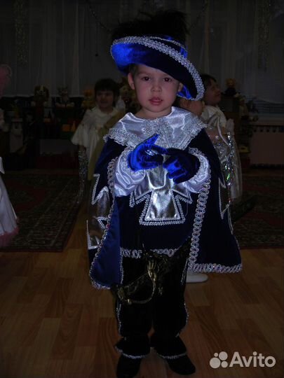 Костюм мушкетера на прокат