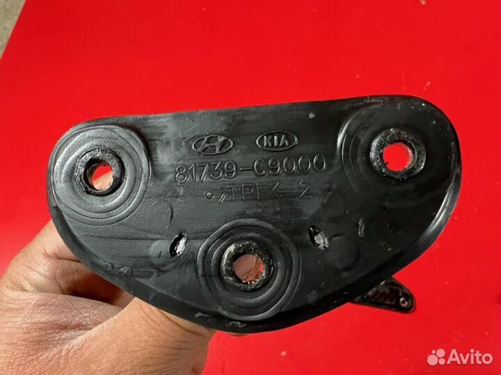 Отбойник крышки багажника Hyundai Creta Gs 2.0