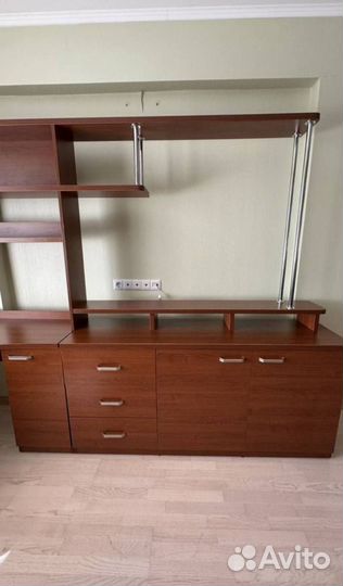 Стенка со столом для школьника