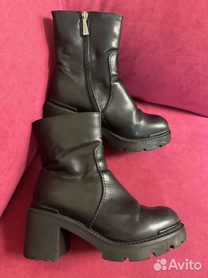 39 бу Полусапоги на меху Baldinini