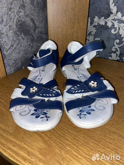 Босоножки для девочки