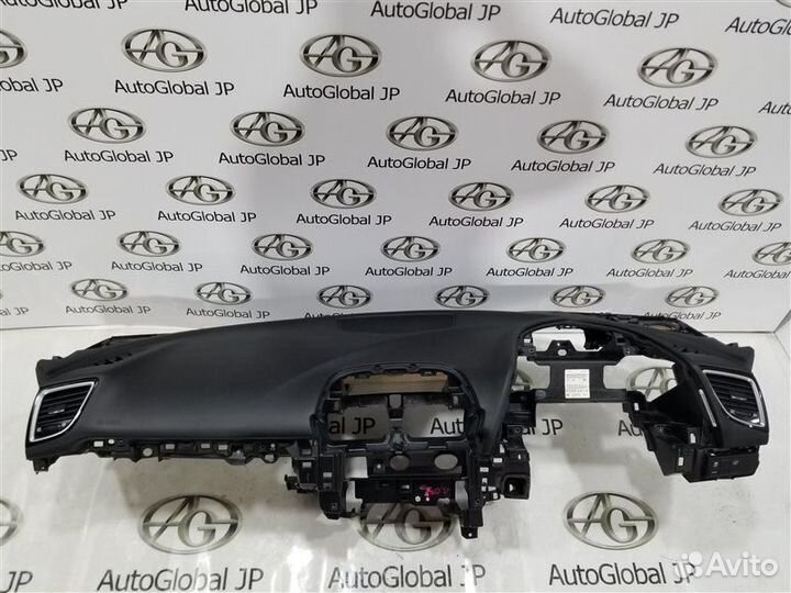 Торпедо Mazda Axela