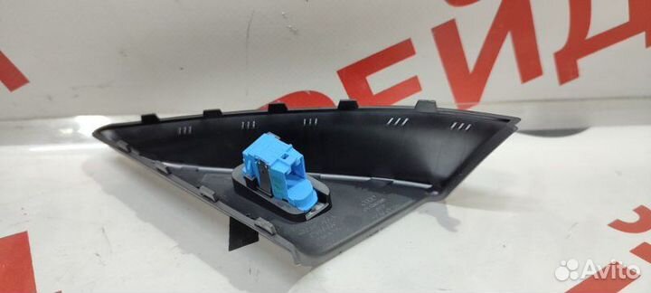 Уголок двери Audi A6 4G CGW 18.04.2011