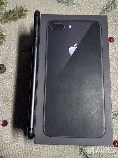 iPhone 8 Plus, 64 ГБ