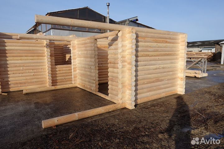 Сруб Бани из оцилиндрованного бревна