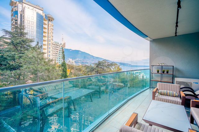 4-к. апартаменты, 141 м², 5/18 эт.