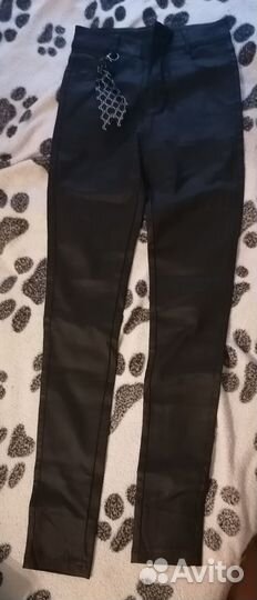 Брюки с пропиткой под кожу