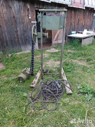 Малогабаритная буровая установка мгбу