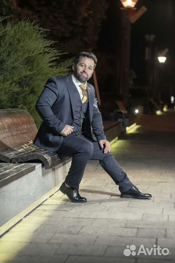 Ведущий, шоумен, артист, сценарист, организатор