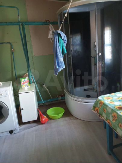 Дом 76 м² на участке 10,5 га