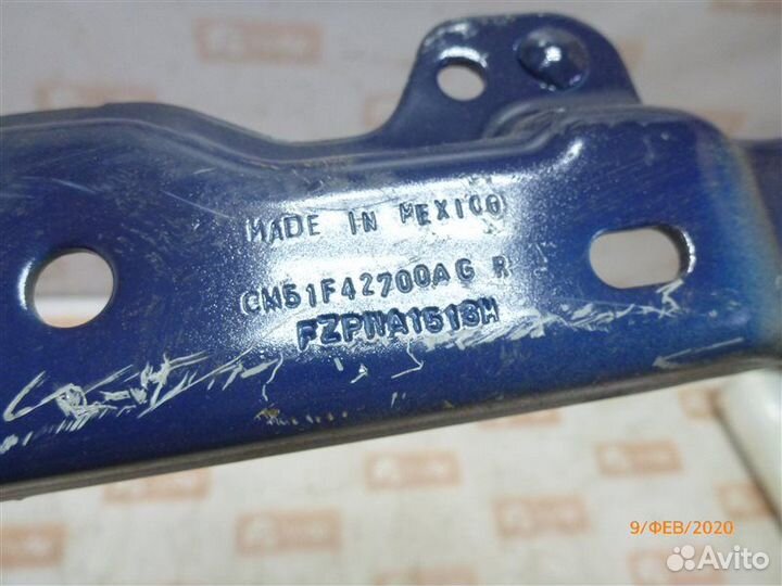 Петля крышки багажника задняя правая Ford Focus