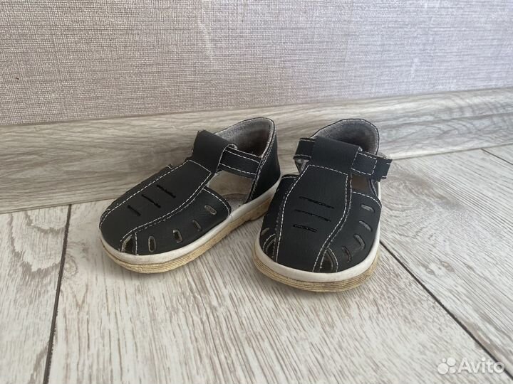 Сандали детские