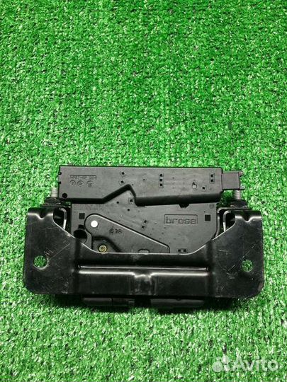 Замок багажника