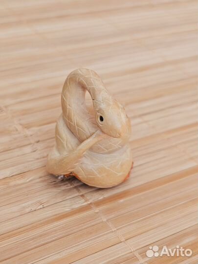 Нэцке дерево