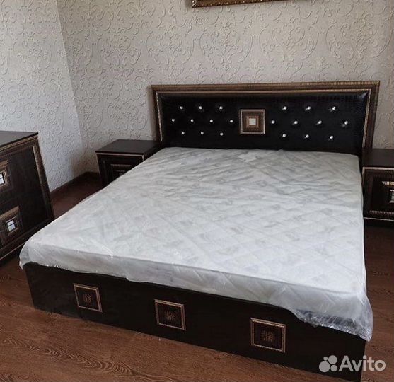 Спальный гарнитур богемия