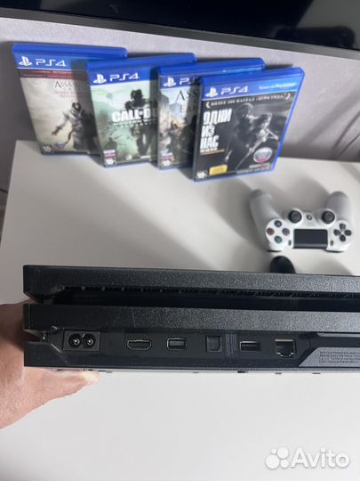 Sony playstation PS4 Pro 1Tb