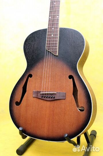 Акустическая гитара