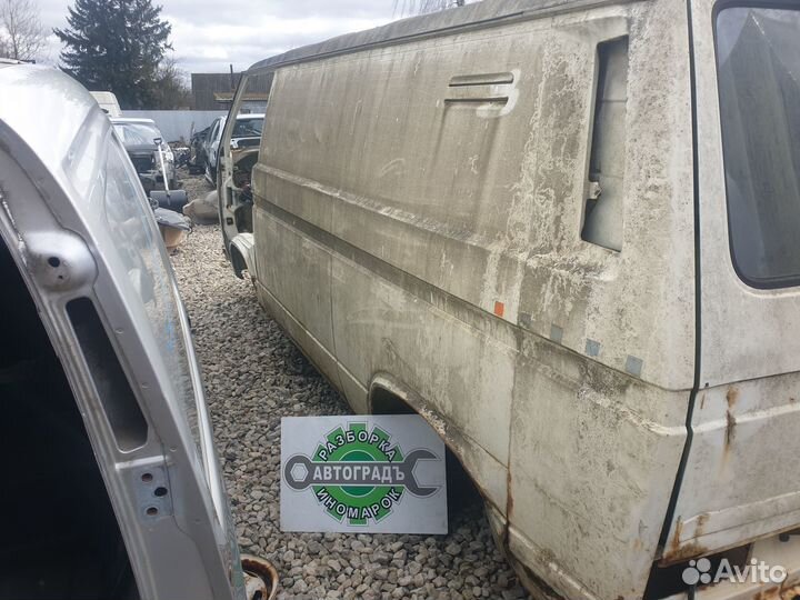 Крыло заднее левое Volkswagen Transporter T3
