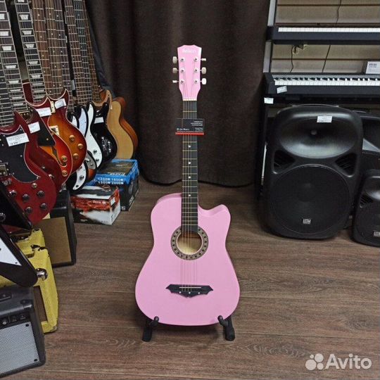 Акустическая гитара