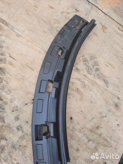 Крепление переднего бампера левый fluence