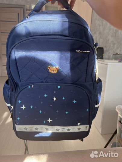 Школьный рюкзак с оритопнед. спинкой