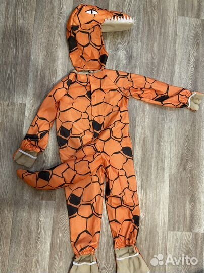 Новогодний костюм динозавр