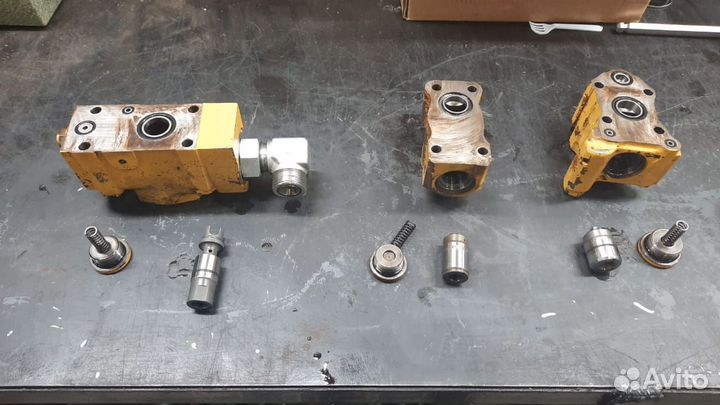 Гидрораспределитель основной Komatsu PC400-7