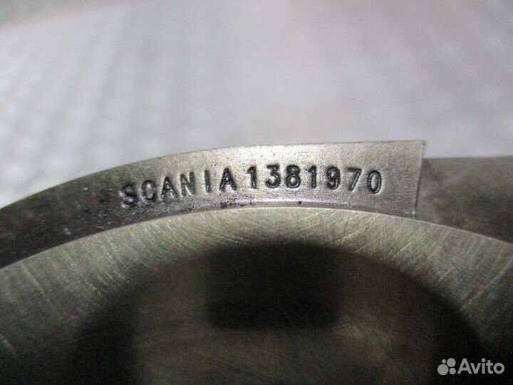 Крышка распредвала Scania 1381970